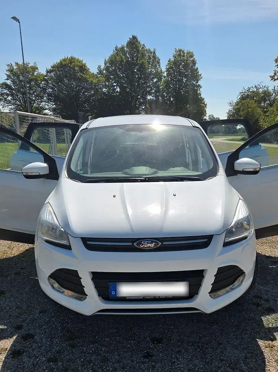 Gebraucht Ford Kuga Trend 182 PS (133 kW) 2013 Weiß SUV