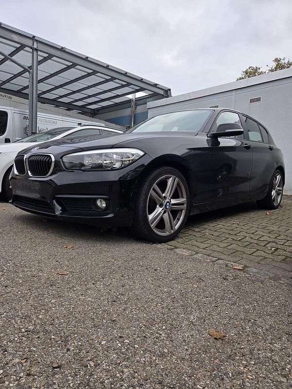 Schwarz Gebraucht 2016 BMW 116 Kleinwagen | 7.300 € (Superpreis) - Bild 1/4