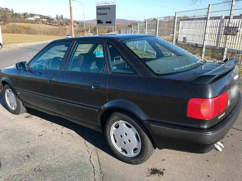 Gebraucht Audi 80 90 PS (66 kW) 1991 Schwarz Limousine