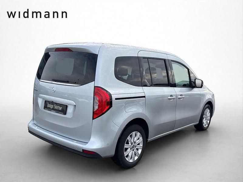 Gebraucht Mercedes T180 Progressive 116 PS (85 kW) 2022 Helvinsilber metallic Van / Kleinbus