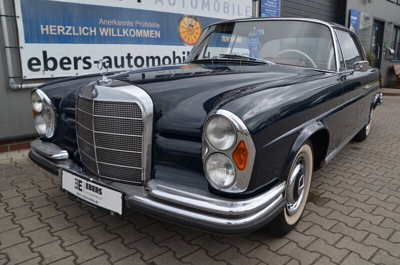 Blau Gebraucht 1965 Mercedes 220 SE Coupé | 39.490 € - Bild 1/4