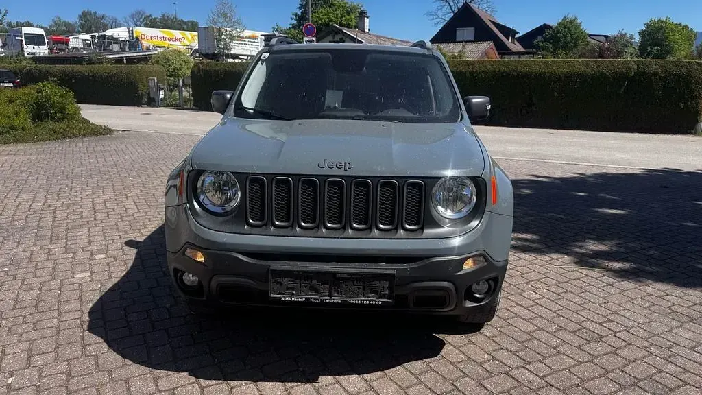 Gebraucht Jeep Renegade Trailhawk 170 PS (125 kW) 2015 Grau SUV