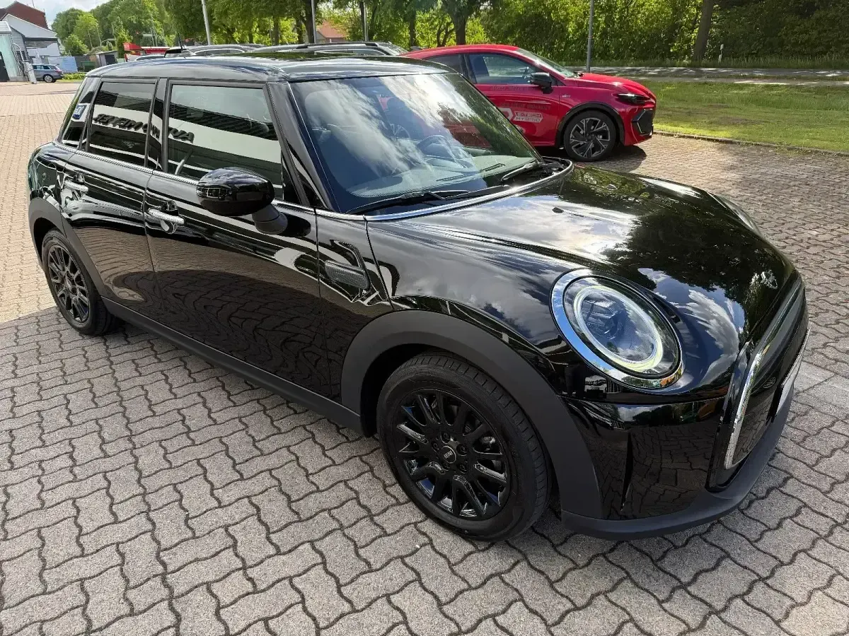 Gebraucht Mini ONE Classic 102 PS (75 kW) 2022 Schwarz Kleinwagen