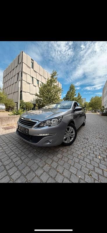 Silber Gebraucht 2016 Peugeot 308 Active Kombi | 7.700 € (Superpreis) - Bild 1/4