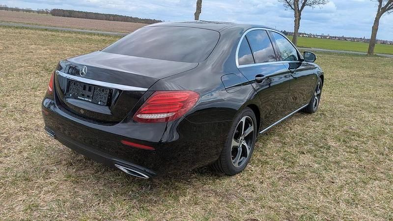 Usata Mercedes E400 340 CV (250 kW) 2019 Nero Berlina
