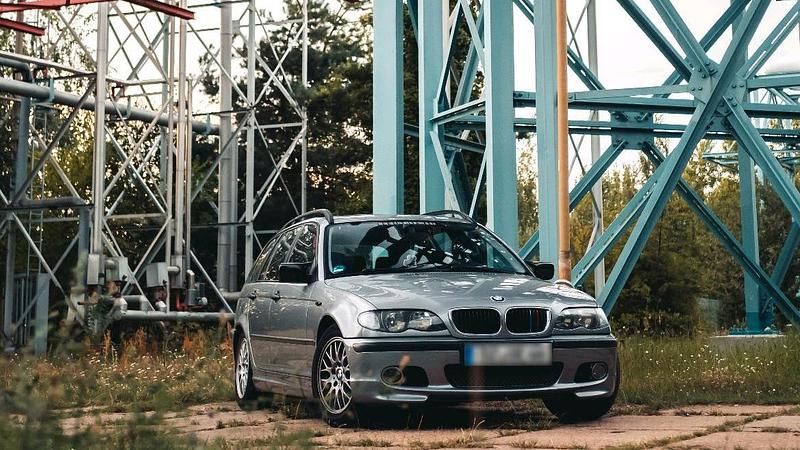 Gebraucht BMW 318 M Sport 143 PS (105 kW) 2004 Silber Kombi