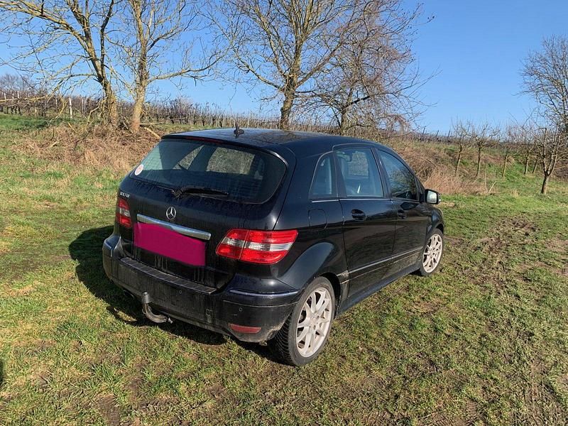 Gebraucht Mercedes B170 116 PS (85 kW) 2009 Schwarz Van / Kleinbus