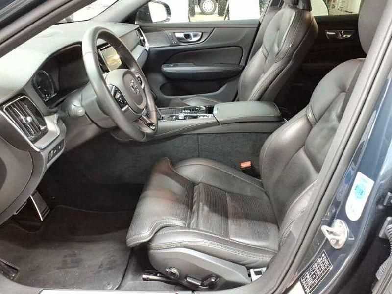 Gebraucht Volvo V60 R-Design 253 PS (186 kW) 2021 Denim blaumetallic Kombi