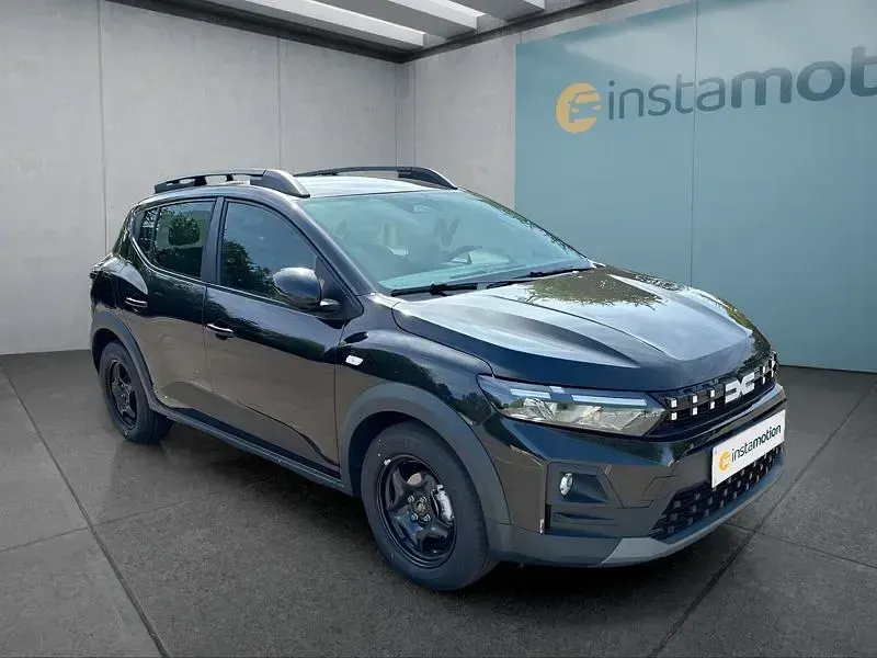 Neu Dacia Sandero Stepway 110 PS (80 kW) 2026 Schwarz Kleinwagen