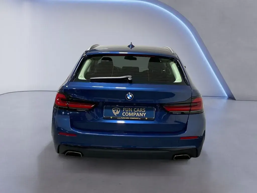 Gebraucht BMW 530 Sport Line 286 PS (210 kW) 2021 Blau Kombi