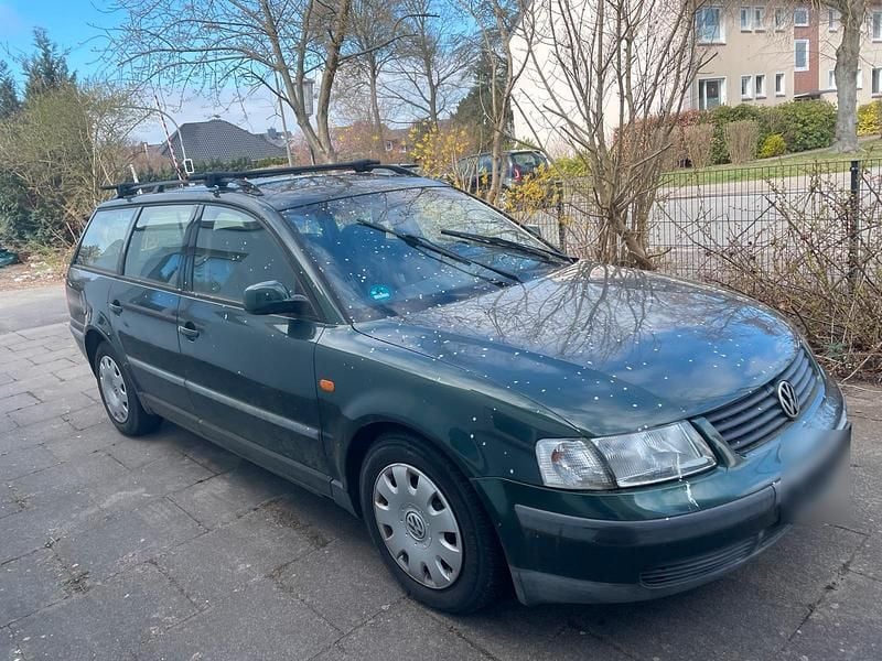 Gebraucht VW Passat 125 PS (91 kW) 1998 Grün Kombi