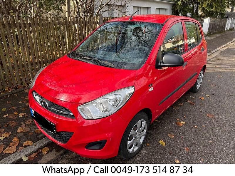 Gebraucht Hyundai i10 Edition 69 PS (50 kW) 2013 Rot Kleinwagen