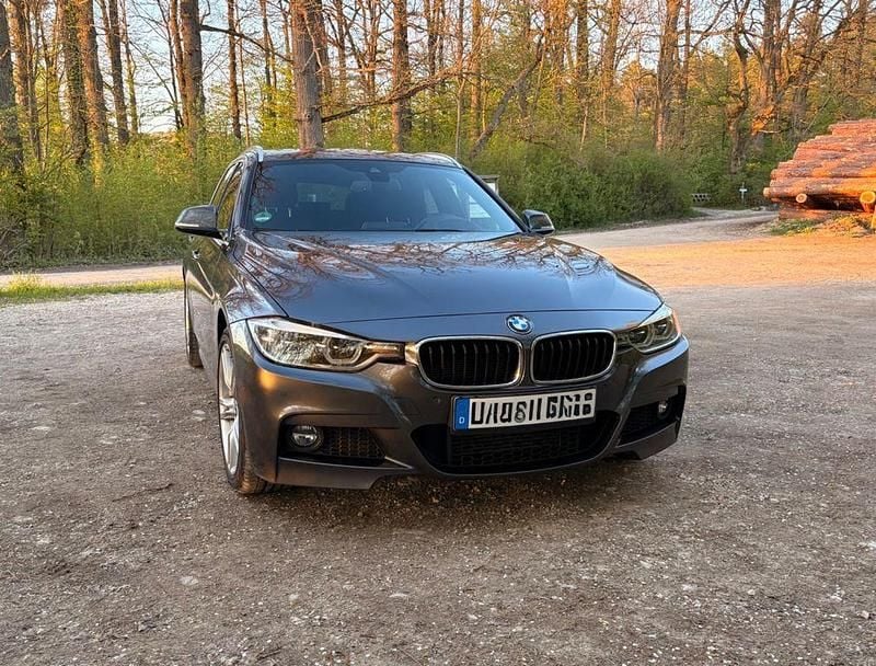 Gebraucht BMW 320 M Sport 190 PS (139 kW) 2018 Grau Kombi