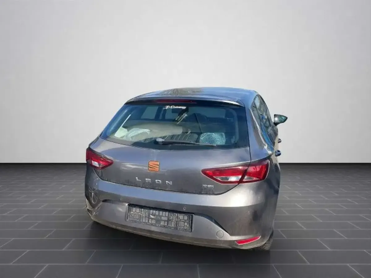 Second-hand Seat Leon Style 110 CP (80 kW) 2015 Gri Hatchback