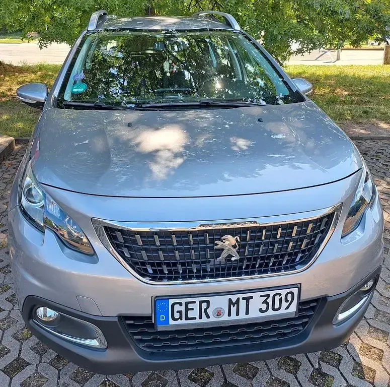 Gebraucht Peugeot 2008 Active 83 PS (61 kW) 2018 Silber SUV