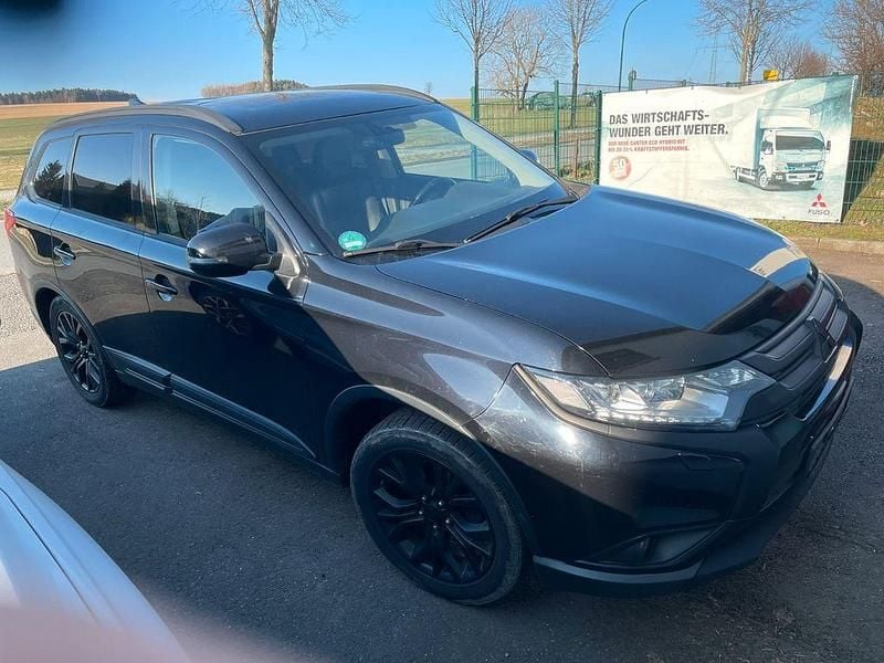 Gebraucht Mitsubishi Outlander Top 150 PS (110 kW) 2016 Schwarz SUV