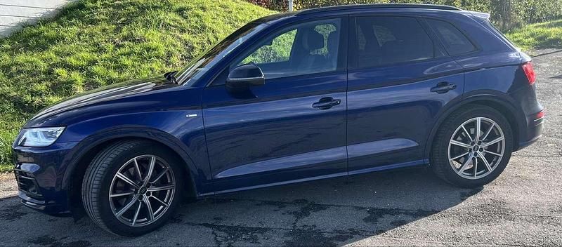 Blau Gebraucht 2019 Audi Q5 Sport SUV | 31.500 € (Fairer Preis) - Bild 1/4