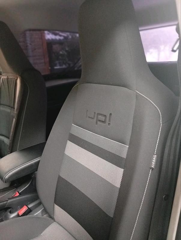 Gebraucht VW up! 75 PS (55 kW) 2014 Weiß Kleinwagen