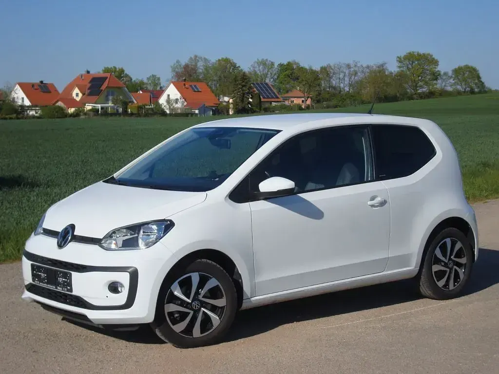 Usata VW up! Active 65 CV (47 kW) 2021 Bianco Utilitaria