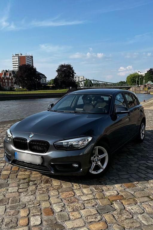 Gebraucht BMW 116 116 PS (85 kW) 2016 Grau Kleinwagen
