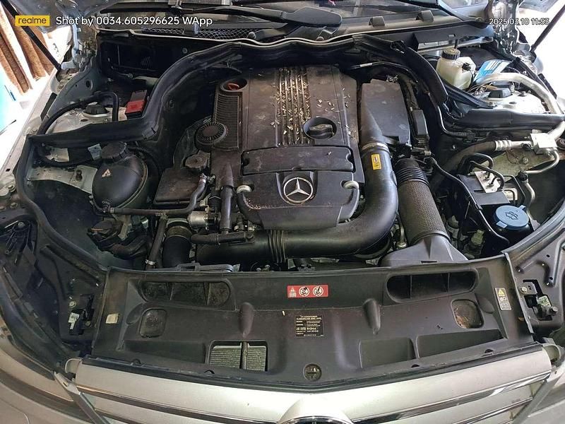 Gebraucht Mercedes C200 Elegance 184 PS (135 kW) 2011 Silber Limousine