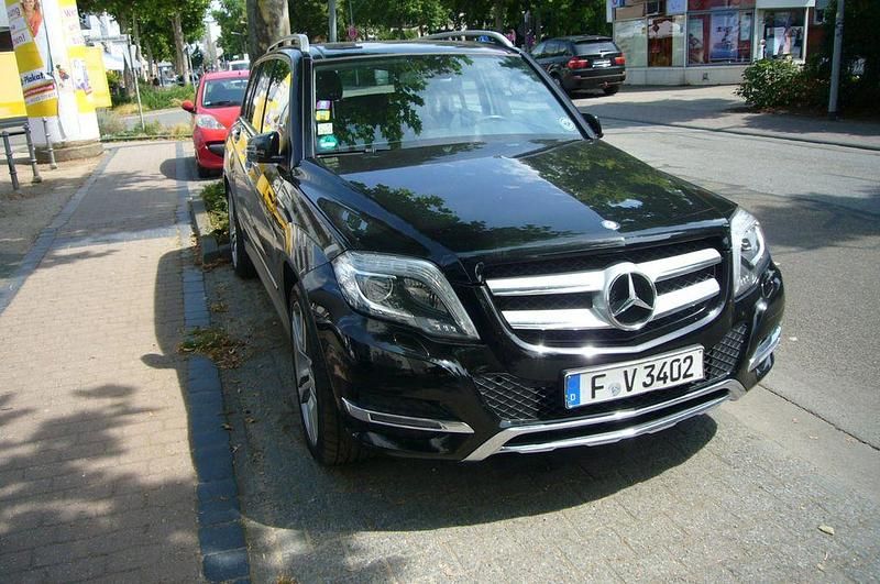 Schwarz Gebraucht 2013 Mercedes GLK350 SUV | 16.400 € (Superpreis) - Bild 1/4