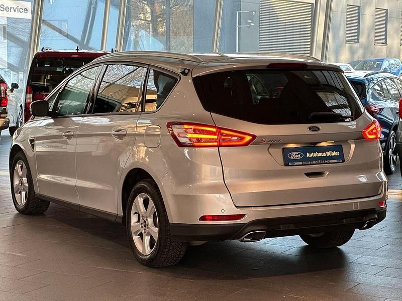 Gebraucht Ford S-MAX Business Edition 190 PS (139 kW) 2020 Silber Van / Kleinbus