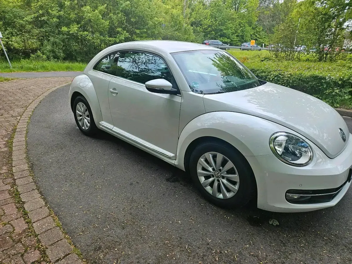 Gebraucht VW Beetle 105 PS (77 kW) 2013 Weiß Kleinwagen
