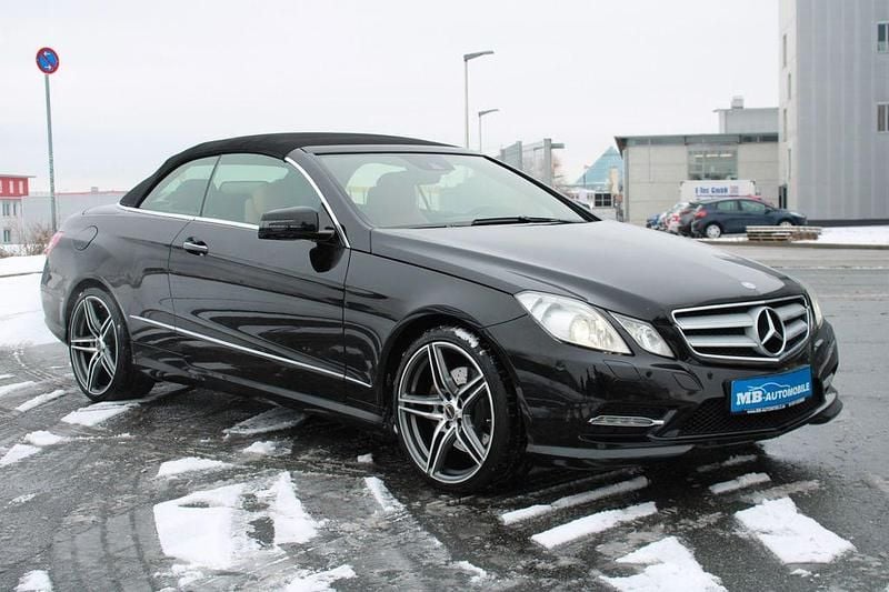 Gebraucht Mercedes E350 AMG line 306 PS (225 kW) 2012 Schwarz Cabrio