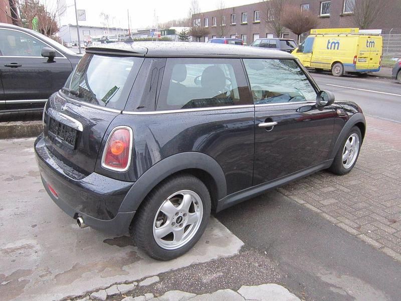 Gebraucht Mini Cooper 95 PS (69 kW) 2008 Schwarz Kleinwagen