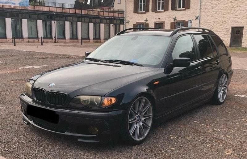 Schwarz Gebraucht 2005 BMW 325 Sport Line Kombi | 3.000 € - Bild 1/4