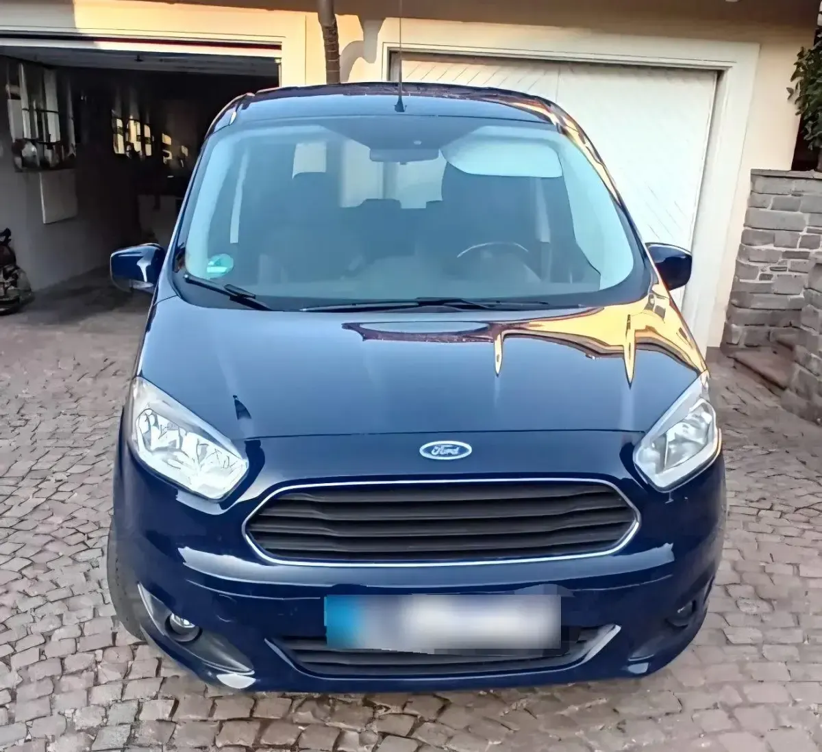 Gebraucht Ford Tourneo Courier Trend 101 PS (74 kW) 2017 Blau Van / Kleinbus