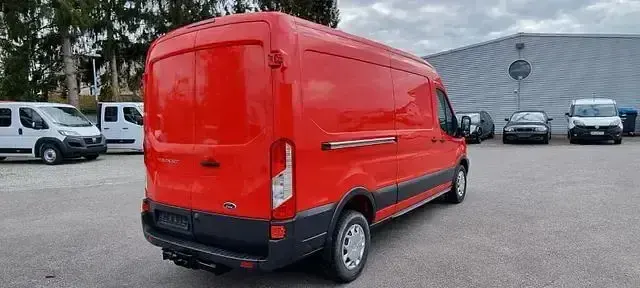 Gebraucht Ford Transit Trend 170 PS (125 kW) 2018 Rot