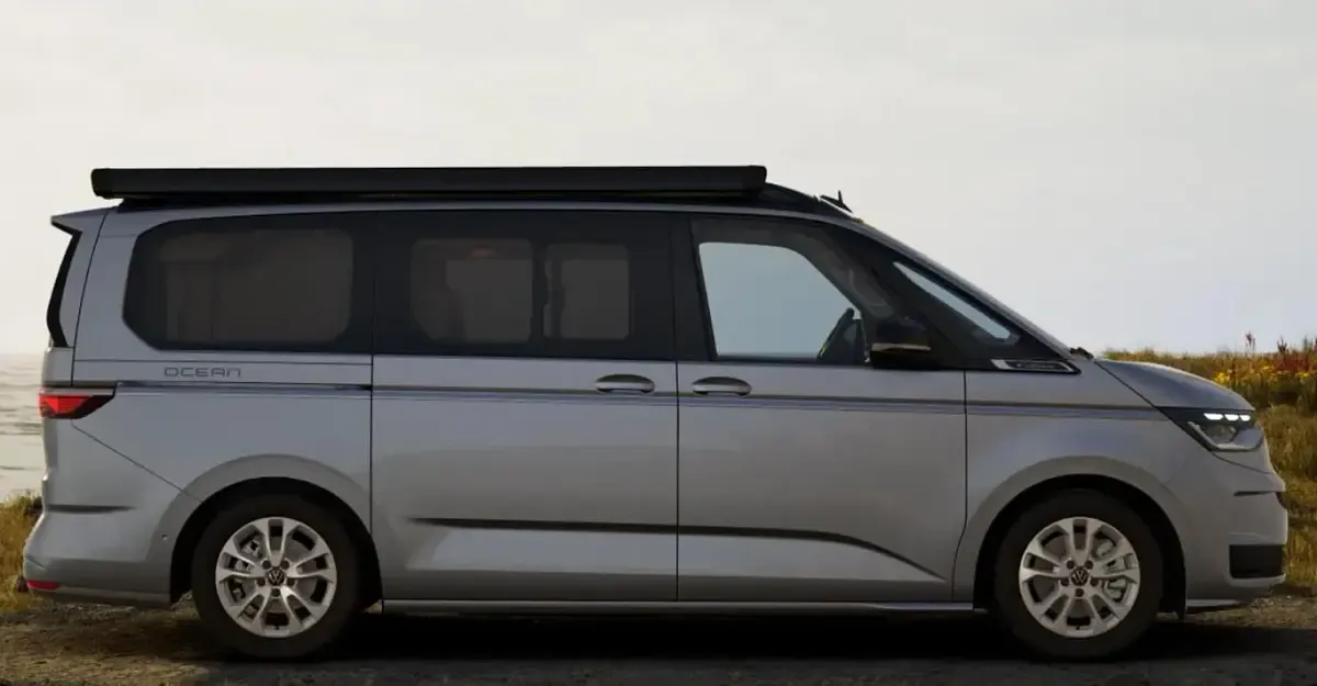Neu VW California California 150 PS (110 kW) 2026 Monosilber metallic /black roof Van
