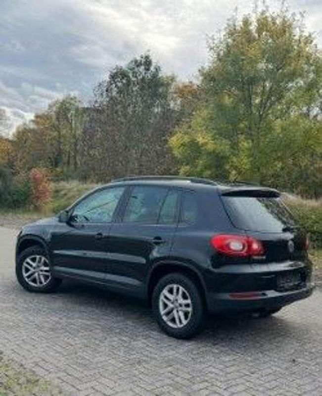Gebraucht VW Tiguan Trendline 150 PS (110 kW) 2011 Schwarz SUV