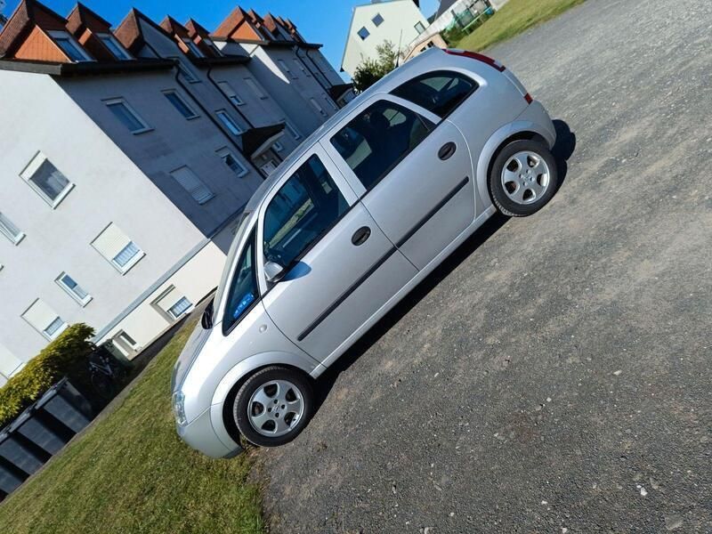 Silber Gebraucht 2003 Opel Meriva Van / Kleinbus | 1.200 € (Guter Preis) - Bild 1/4