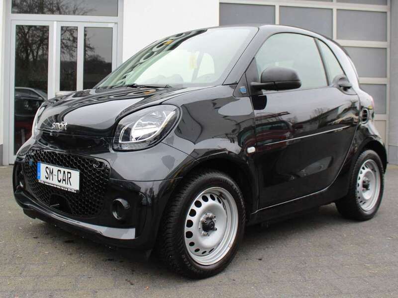 Schwarz Gebraucht 2021 Smart ForTwo Electric Drive Coupé | 8.690 € (Fairer Preis) - Bild 1/4