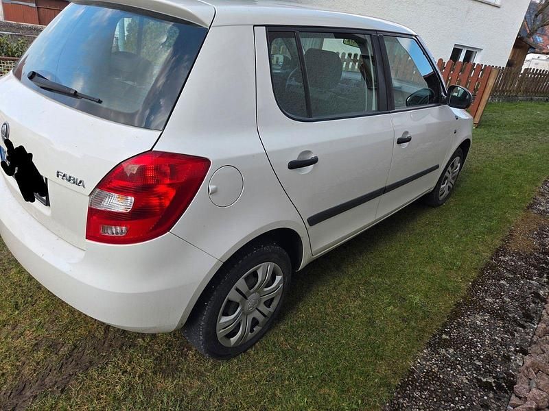Gebraucht Skoda Fabia 86 PS (63 kW) 2014 Weiß Kleinwagen