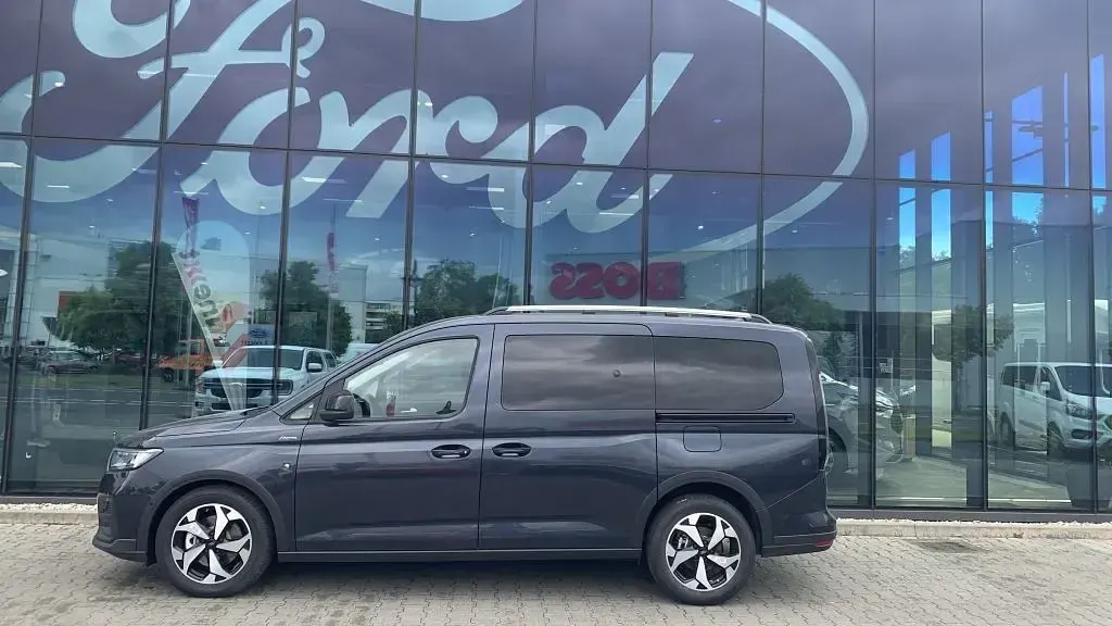 Neu Ford Grand Tourneo Connect Active 122 PS (89 kW) 2026 Blau Van / Kleinbus