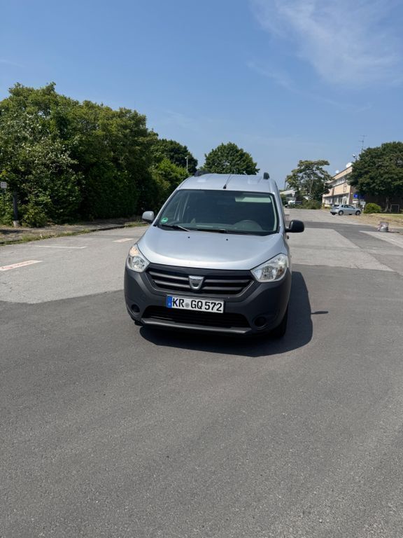Beige Gebraucht 2015 Dacia Dokker Comfort Van | 3.650 € (Guter Preis) - Bild 1/4