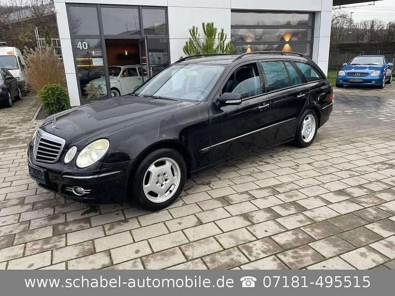 Schwarz Gebraucht 2006 Mercedes E280 Avantgarde Kombi | 4.999 € (Fairer Preis) - Bild 1/4