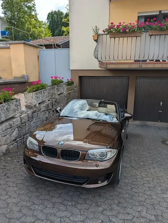 Gebraucht BMW 120 Cabriolet 170 PS (125 kW) 2011 Braun Cabrio