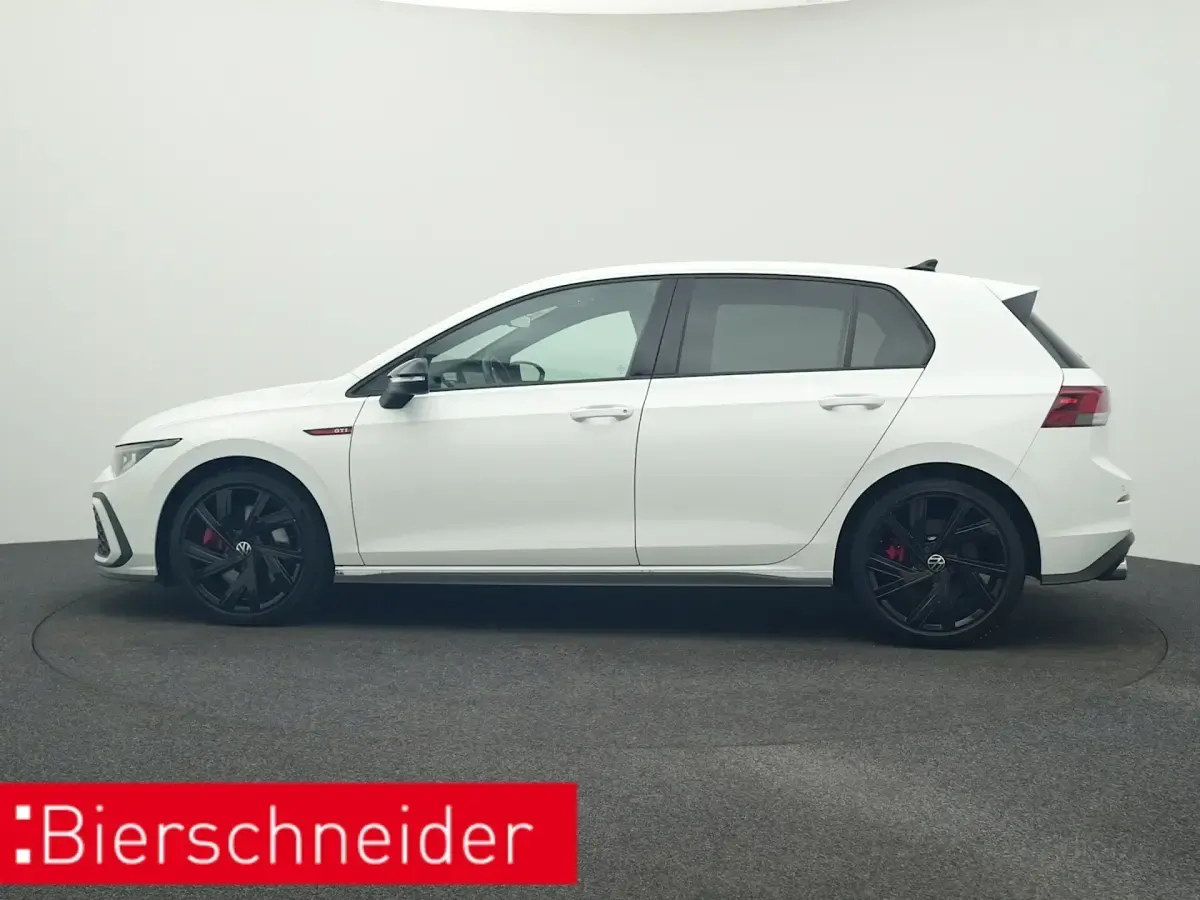 Gebraucht VW Golf VIII Style 245 PS (180 kW) 2024 Weiss Limousine