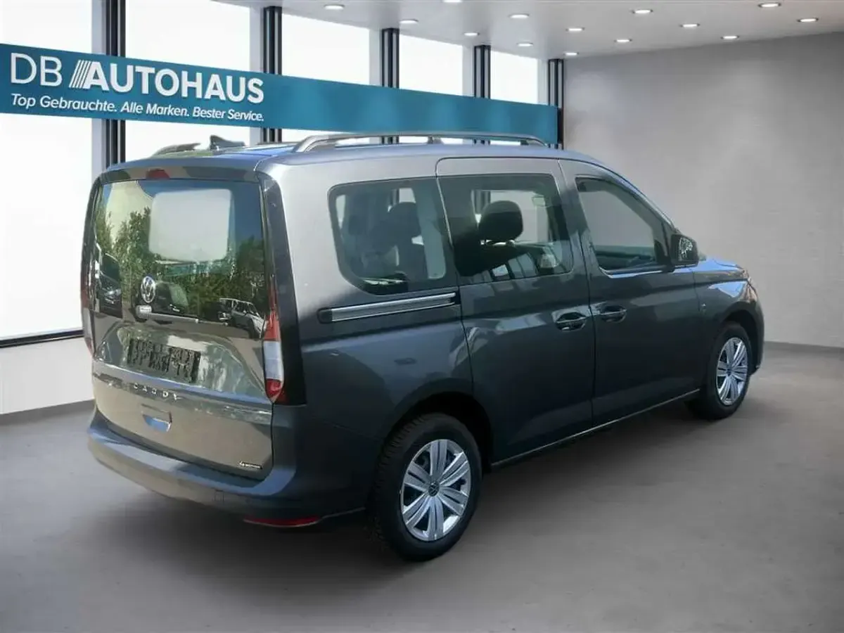 Gebraucht VW Caddy 122 PS (89 kW) 2022 Grau Van / Kleinbus