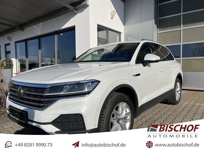 Gebraucht VW Touareg 231 PS (169 kW) 2021 Oryxweiß perlmutteffekt SUV