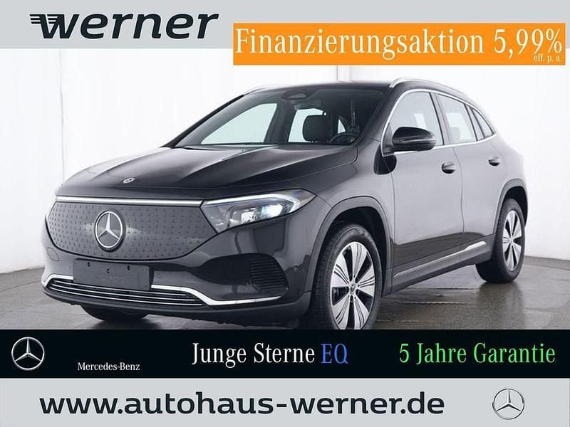 Lack kosmosschwarz Gebraucht 2024 Mercedes EQA300 Advanced SUV | 32.823 € (Fairer Preis) - Bild 1/4