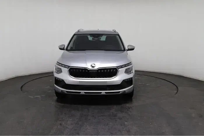 Neu Skoda Kamiq Selection 116 PS (85 kW) 2026 Silber, brilliantsilber metalli SUV
