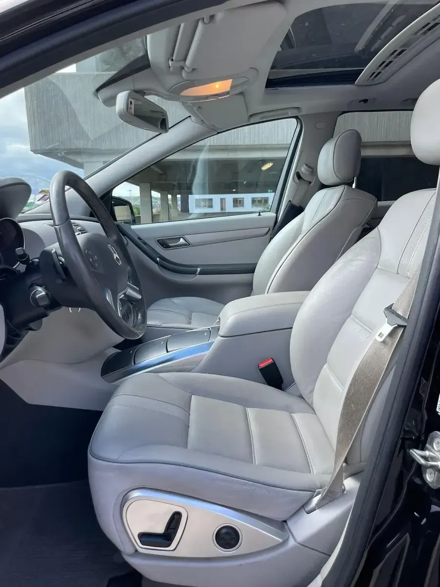 Gebraucht Mercedes R300 190 PS (139 kW) 2011 Schwarz Kombi