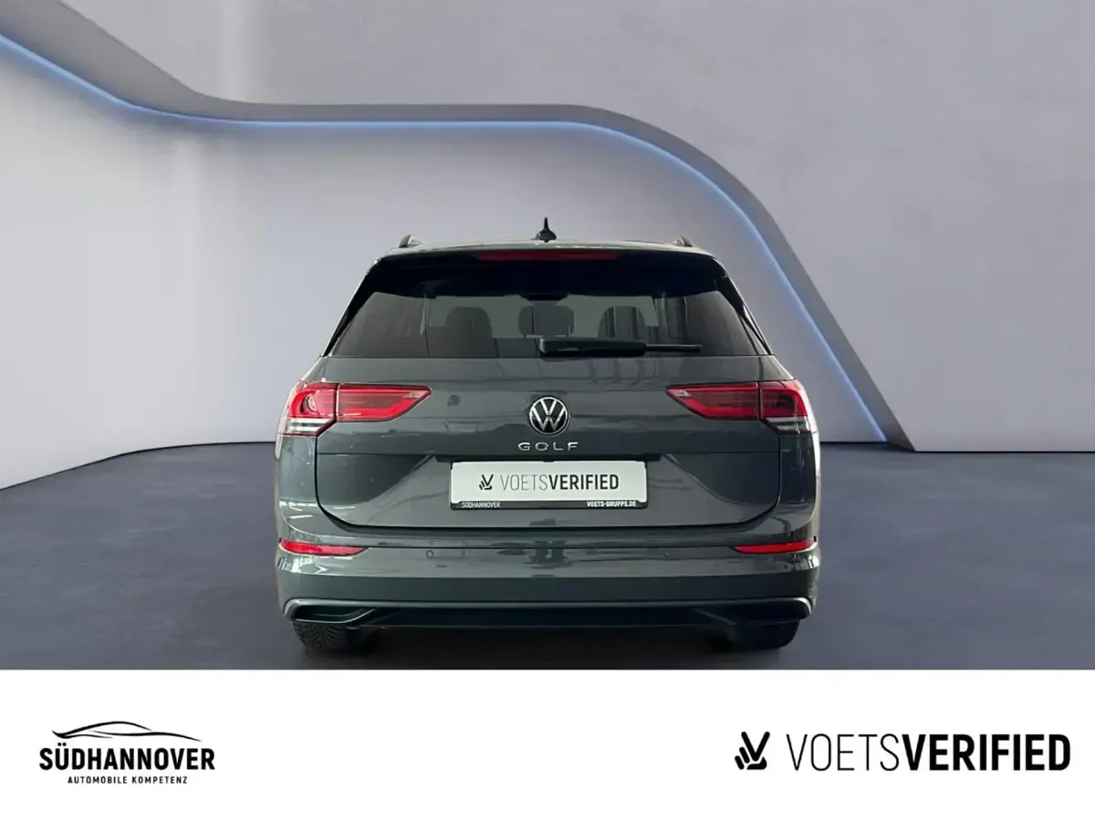 Gebraucht VW Golf VII Life 150 PS (110 kW) 2021 Grau Kleinwagen