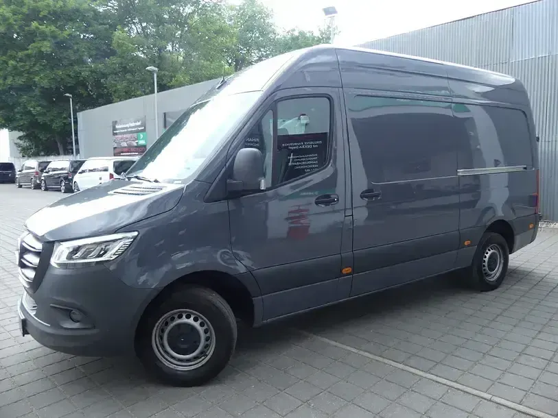 Gebraucht Mercedes Sprinter 170 PS (125 kW) 2023 Grau Van
